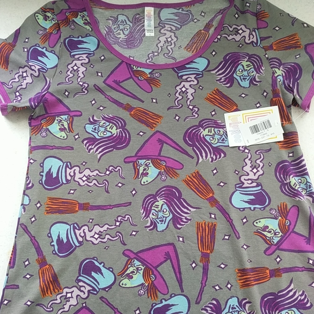 Small LuLaRoe Halloween Classic T